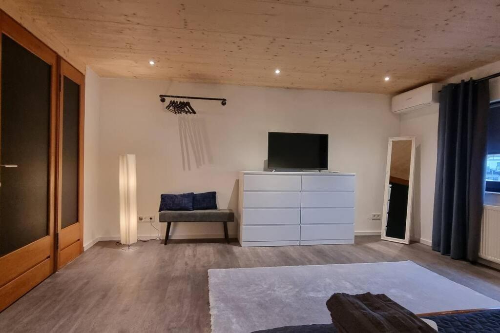Capa Ferienwohnung Pfalz Neustadt an der Weinstrasse Exterior photo